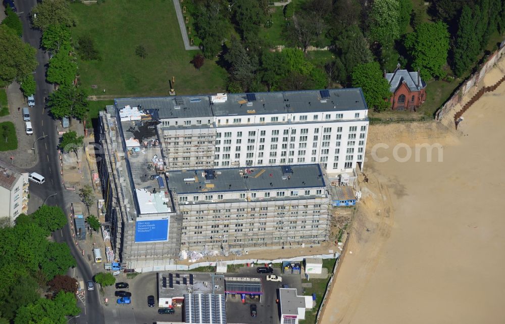 Berlin from the bird's eye view: Construction site for residential new construction in the Liesenstrasse - disability road in Berlin - Mitte