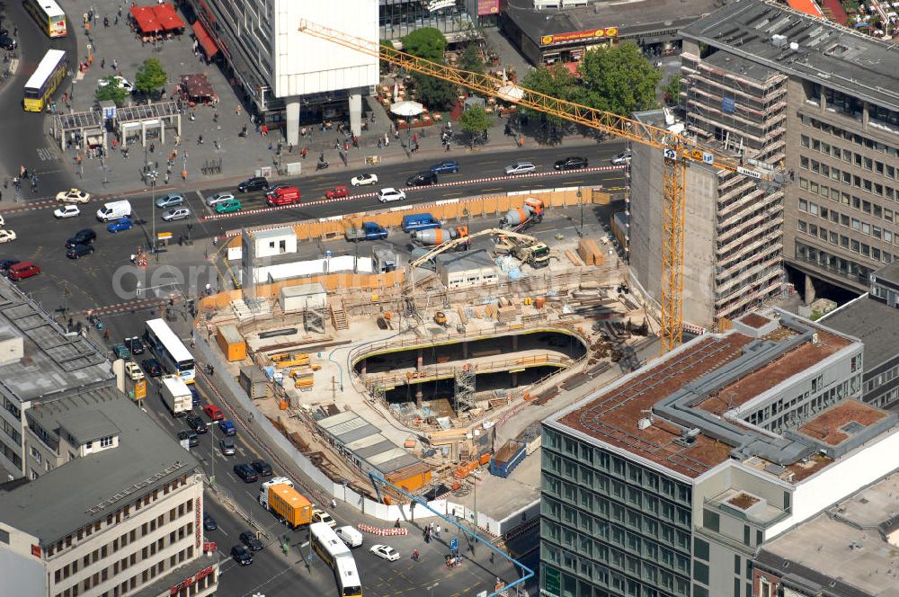 Aerial photograph Berlin - Blick auf die Baustelle zum Zoofenster Hochhaus am Hardenbergplatz.Das Zoofenster ist ein im Bau befindliches Hochhausprojekt in Berlin-Charlottenburg am Hardenbergplatz. Die Grundsteinlegung erfolgte am 27. März 2009. Die Bausubstanz soll in der Höhe 118 m betragen. Das Gebäude soll neben Einzelhandelsläden in den unteren Geschossen hauptsächlich ein Hotel der Marke Waldorf-Astoria beherbergen, welches voraussichtlich 242 Zimmer bieten wird. Als Fertigstellungstermin für das zweithöchste Hochhaus im Berliner Westen wird Ende 2011 anvisiert. ALPINE BAU