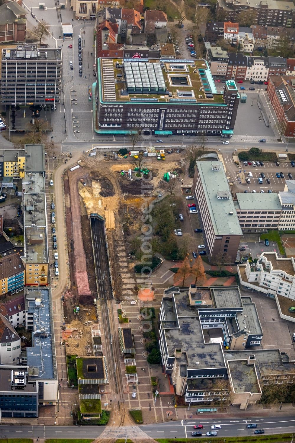 Aerial photograph Gelsenkirchen - Construction site for the renewal and rehabilitation of the road of Ebertstrasse in Gelsenkirchen in the state North Rhine-Westphalia, Germany