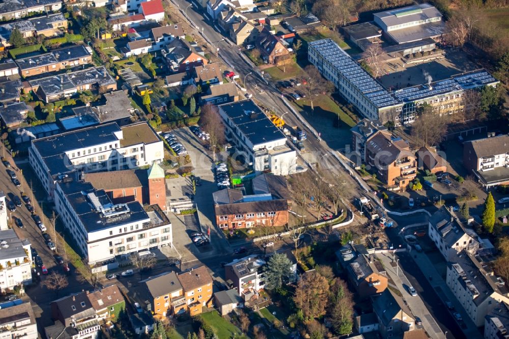 Aerial image Bottrop - Construction site for the renewal and rehabilitation of the road on Quellenbusch in the district Ruhr Metropolitan Area in Bottrop in the state North Rhine-Westphalia