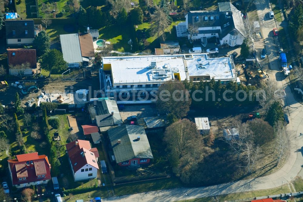 Aerial image Berlin - Of new construction site for the construction of a kindergarten building and Nursery school on Dirschauer Strasse in the district Mahlsdorf in Berlin, Germany