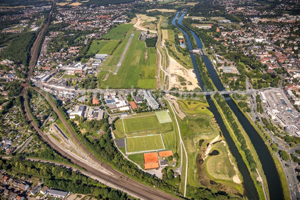 Hamm from the bird's eye view: Building site for the construction and layout of a new park with paths and green areas of Erlebnisraum Lippeaue along the Lippe in Hamm in the state North Rhine-Westphalia, Germany