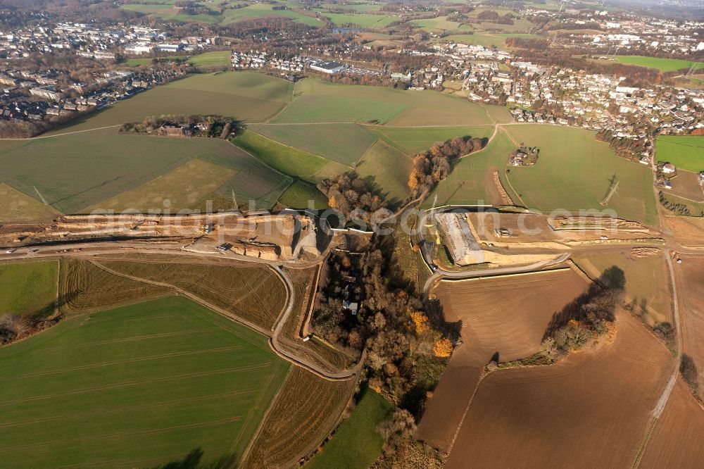 Aerial photograph Velbert - Earthworks and excavation at the site for the expansion of the Federal Strassee 224 to the A40 motorway in Velbert in North Rhine-Westphalia