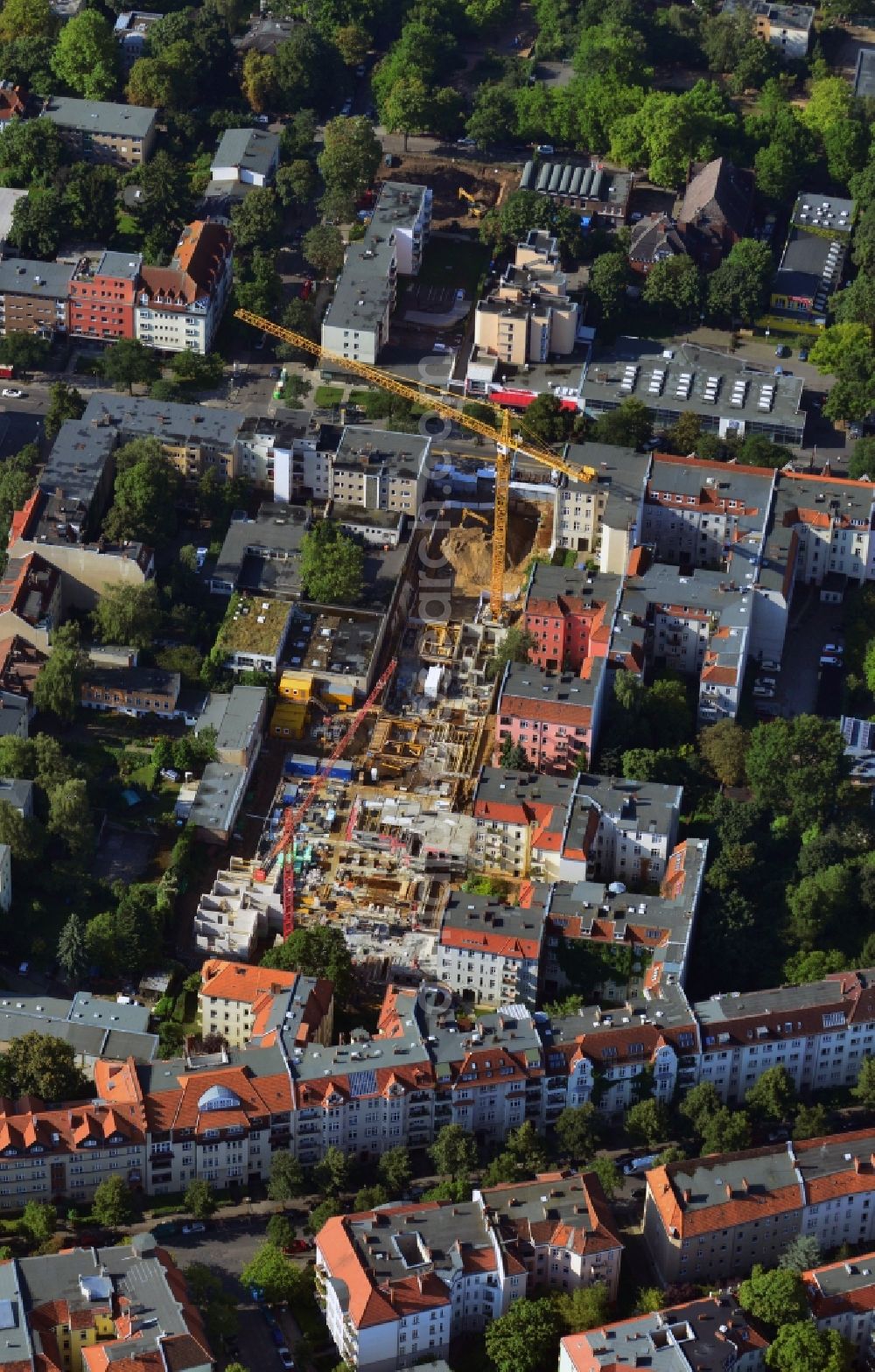 Aerial photograph Berlin Steglitz - Construction site development gap and residential new construction of Steglitzer courtyards at the Albrecht Strasse in Berlin