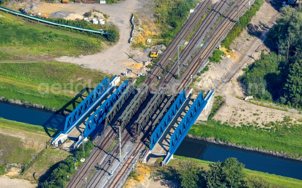 Aerial photograph Oberhausen - Construction for the renovation of the railway bridge building to route the train tracks about the river Emscher in Oberhausen in the state North Rhine-Westphalia, Germany