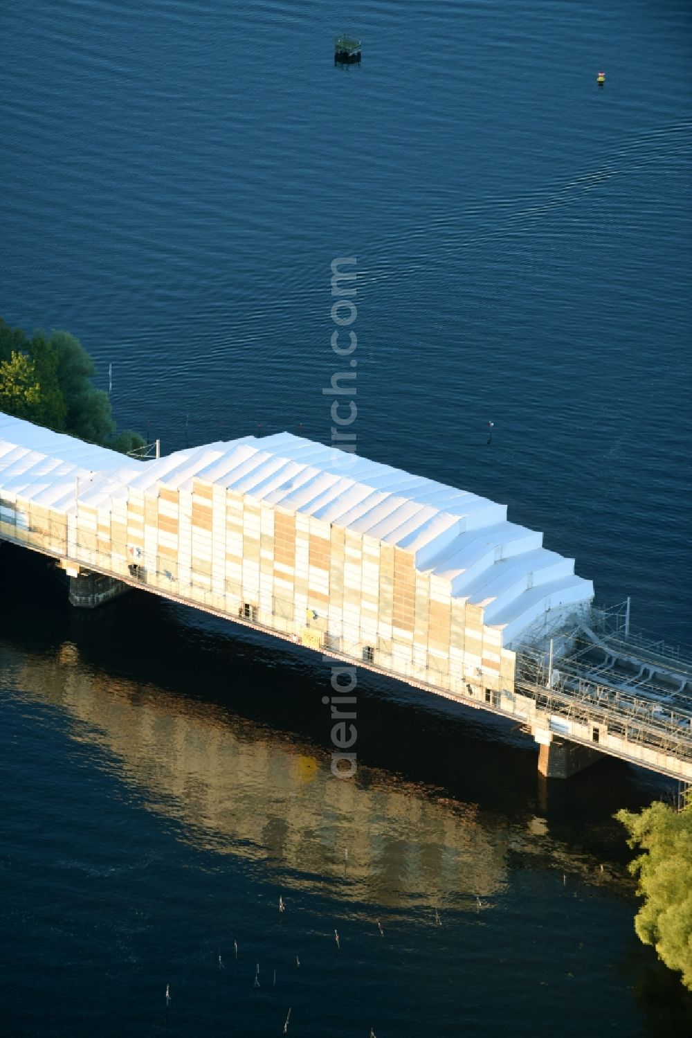 Aerial image Potsdam - Construction for the renovation of the railway bridge building to route the train tracks An der Pirschheide in the district Westliche Vorstadt in Potsdam in the state Brandenburg, Germany