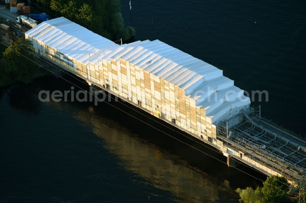 Aerial image Potsdam - Construction for the renovation of the railway bridge building to route the train tracks An der Pirschheide in the district Westliche Vorstadt in Potsdam in the state Brandenburg, Germany