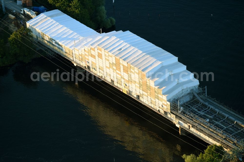 Aerial photograph Potsdam - Construction for the renovation of the railway bridge building to route the train tracks An der Pirschheide in the district Westliche Vorstadt in Potsdam in the state Brandenburg, Germany