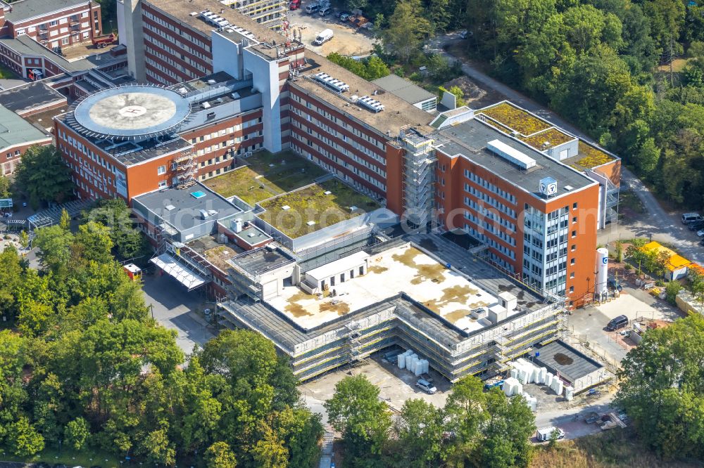 Hamm from the bird's eye view: Construction site for the extension and renovation of a building on the clinic premises of the hospital St. Barbara-Klinik Hamm-Heessen GmbH Am Heessener Wald in the district Heessen in Hamm at Ruhrgebiet in the state North Rhine-Westphalia, Germany