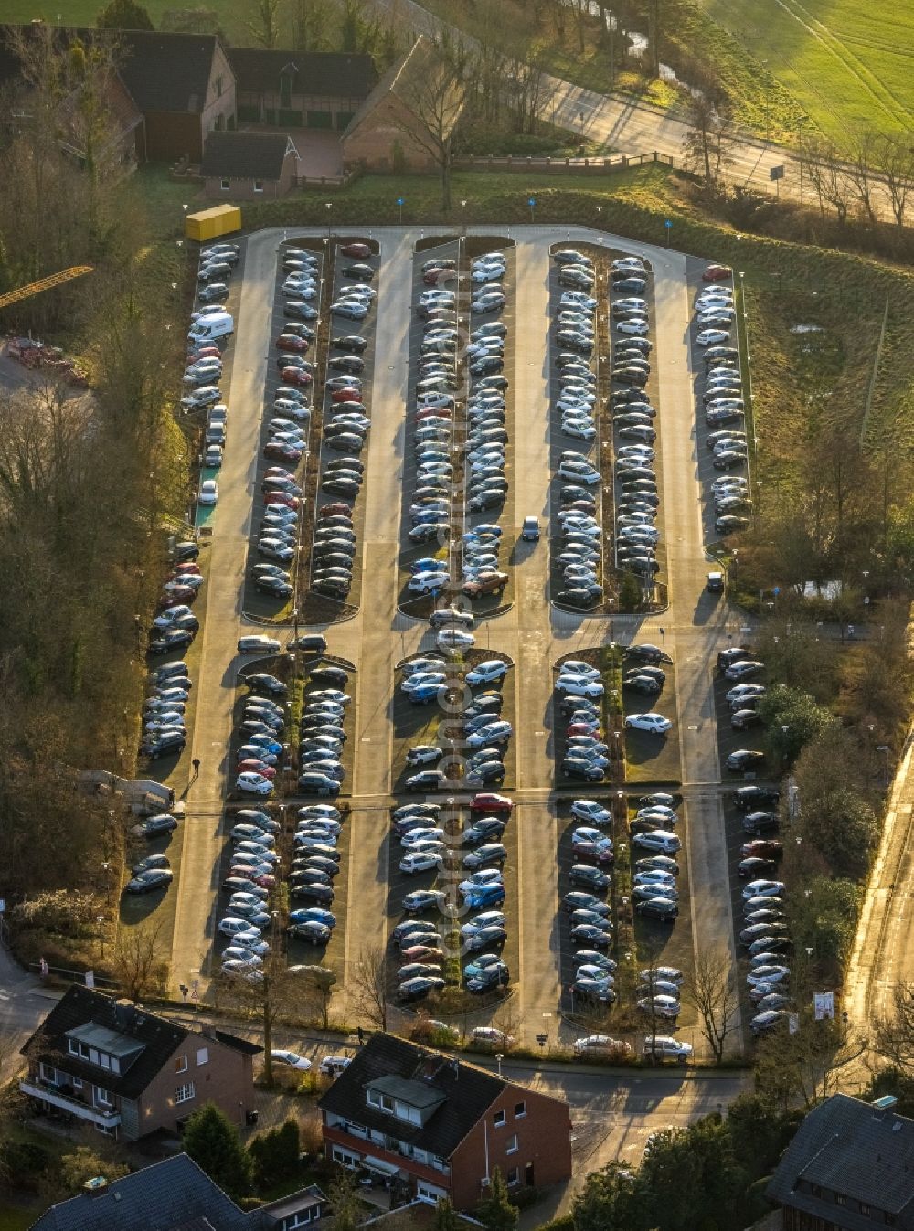 Hamm from the bird's eye view: Construction site for the extension and renovation of a building on the clinic premises of the hospital St. Barbara-Klinik Hamm-Heessen GmbH Abteilung fuer Urologie Am Heessener Wald in the district Heessen in Hamm at Ruhrgebiet in the state North Rhine-Westphalia, Germany