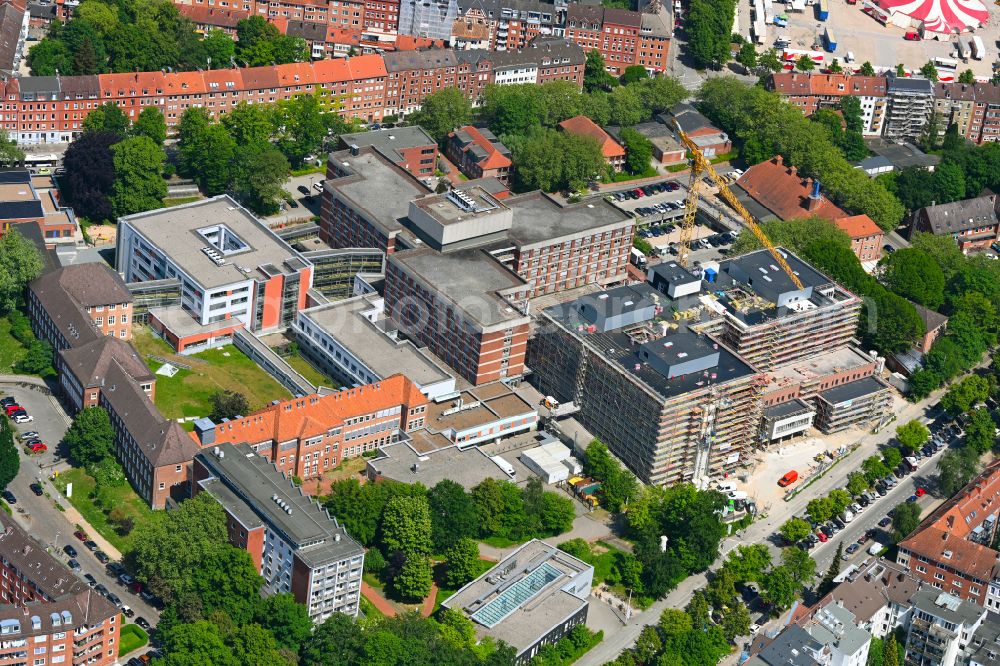 Kiel from above - Construction site for the renovation of a building on the clinic premises of the hospital Staedtisches Krankenhaus on street Chemnitzstrasse in the district Schreventeich in Kiel in the state Schleswig-Holstein, Germany