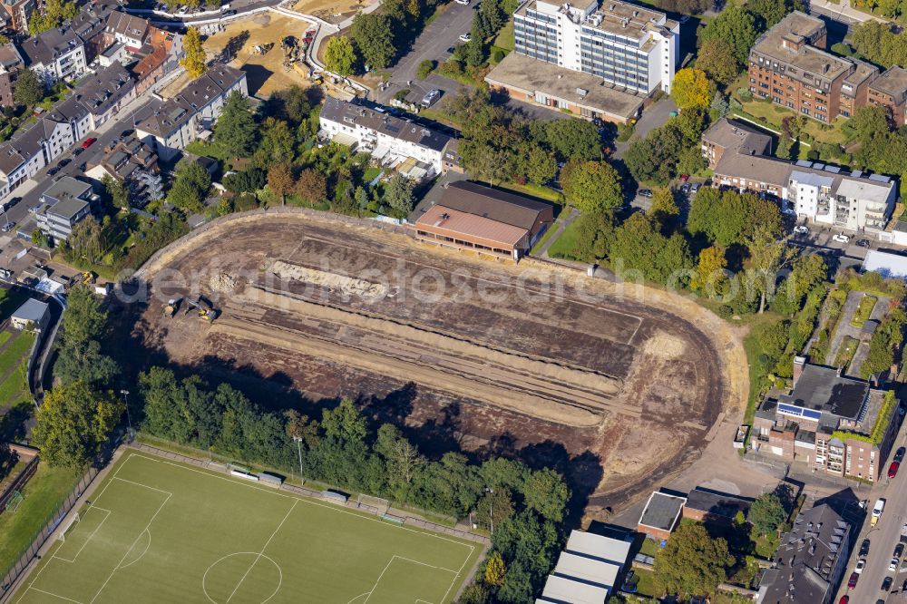 Aerial photograph Mönchengladbach - Construction site for the renovation and modernization of the sports facilities Ernst-Reuter-Sportanlagen on Luisenstrasse in Moenchengladbach in the state of North Rhine-Westphalia, Germany