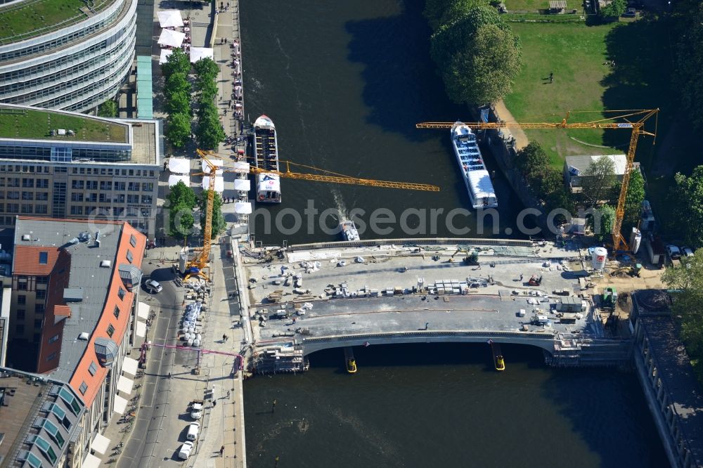 Berlin from the bird's eye view: Construction site for the rehabilitation and reconstruction of the bridge at the Friedrich Bodestraße the Museum Island in the Mitte district in Berlin