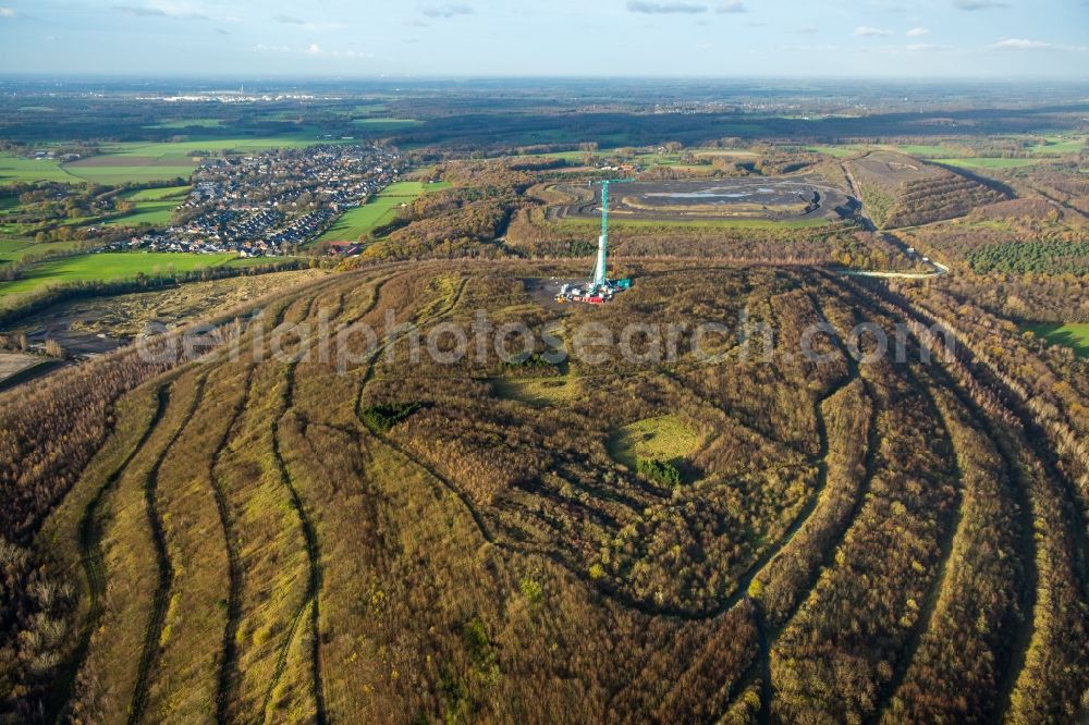 Aerial photograph Dinslaken - Construction site for wind turbine installation in Dinslaken in the state North Rhine-Westphalia