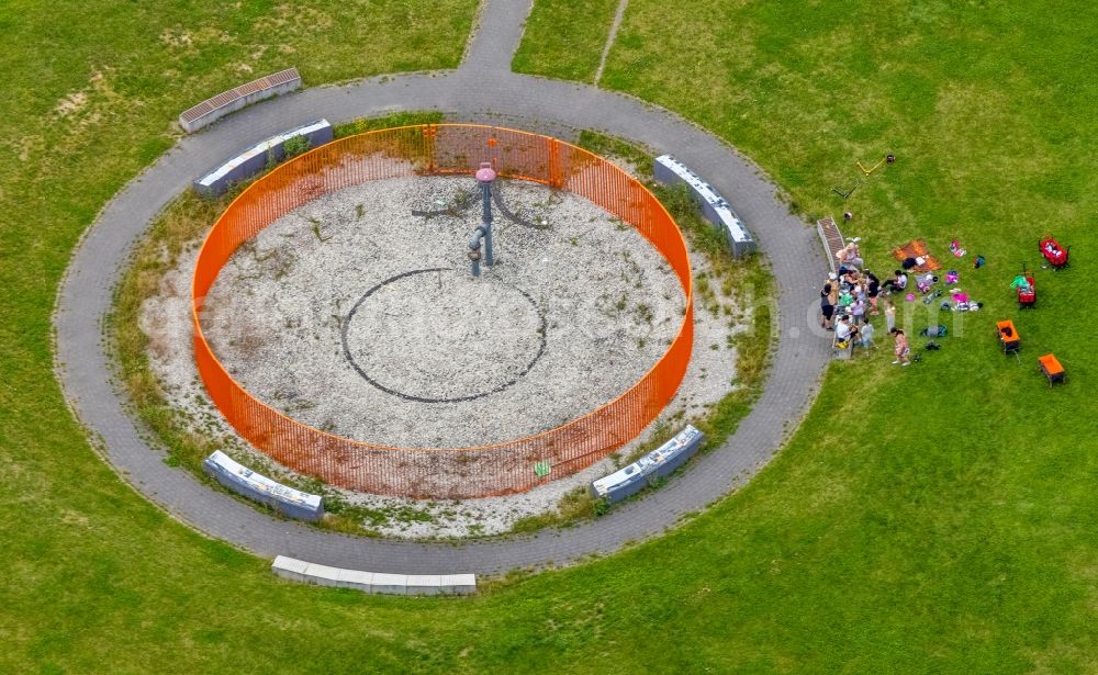 Hamm from above - Construction site for wind turbine installation on a field in the district Herringen in Hamm at Ruhrgebiet in the state North Rhine-Westphalia, Germany