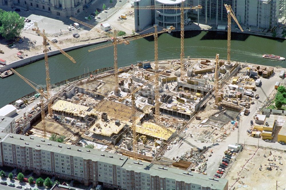 Aerial photograph Berlin Mitte - Construction of federal buildings in the Marie-Elisabeth-Lüders-Haus in Berlin's government district in the state of Berlin