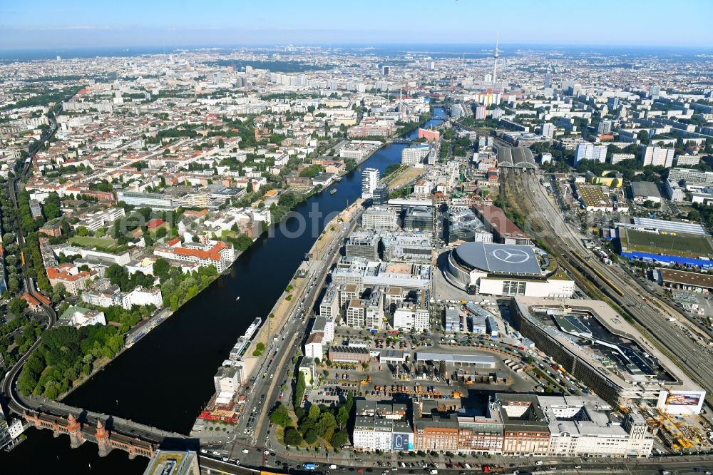 Aerial photograph Berlin - Construction sites for the new building on Anschutz- Areal along of Muehlenstrasse in the district Friedrichshain in Berlin, Germany