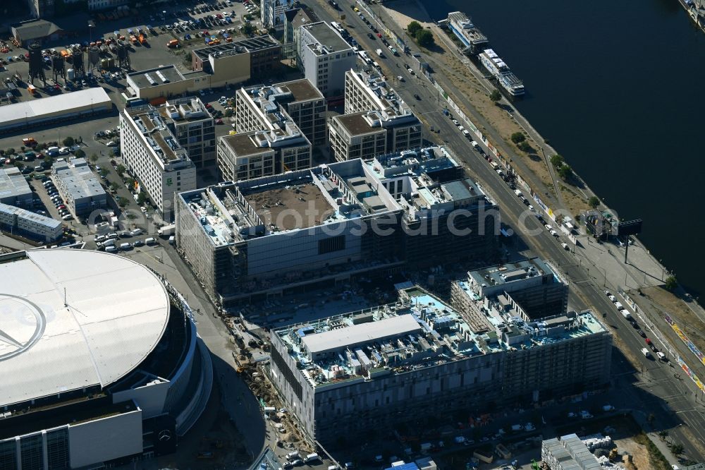 Aerial image Berlin - Construction sites for the new building on Anschutz- Areal along of Muehlenstrasse in the district Friedrichshain in Berlin, Germany