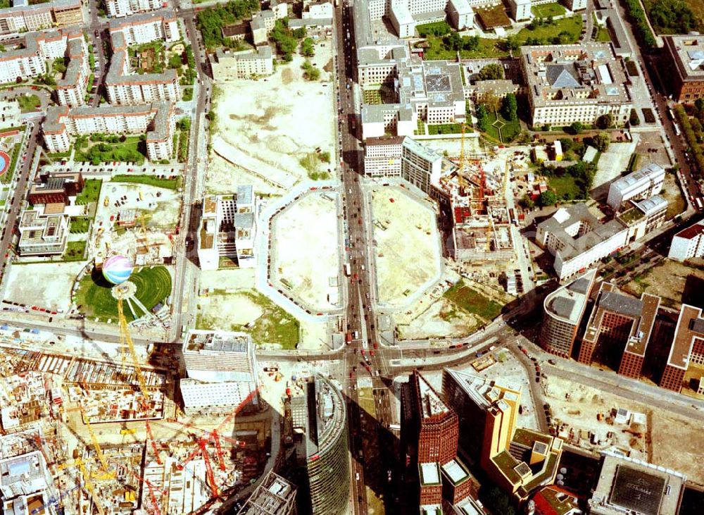 Berlin from the bird's eye view: Baustellen der HVB - Projekt am Potsdamer- und Leipziger Platz in Berlin - Mitte / Tiergarten.