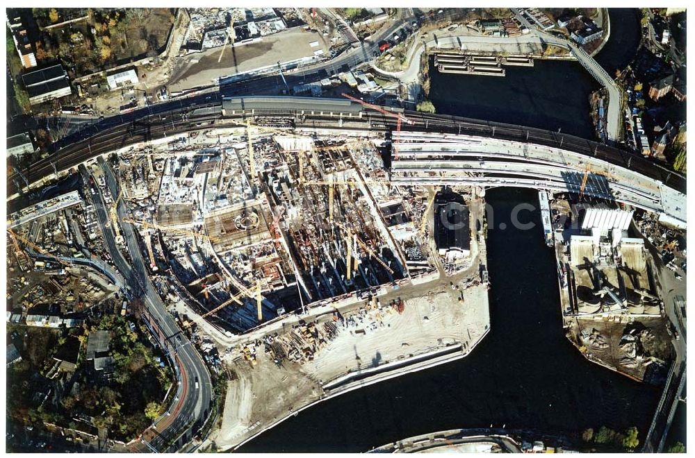 Aerial photograph Berlin - Tiergarten - Baustellen am Lehrter Bahnhof in Berlin - Tiergarten.