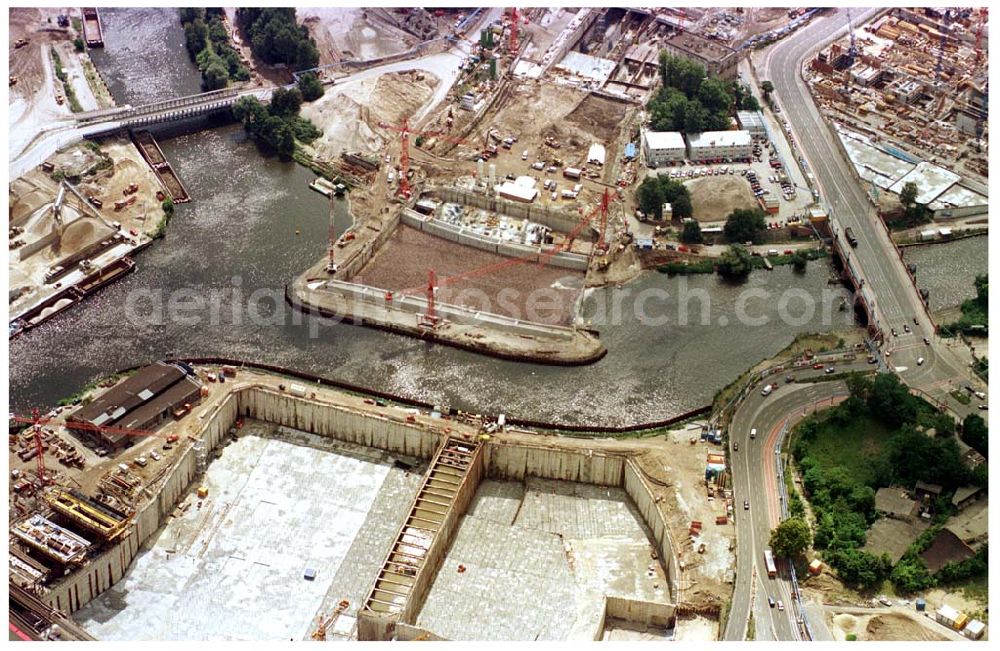 Aerial photograph Berlin - Baustellen am Lehrter Bahnhof / Spreebogen in Berlin - Tiergarten.