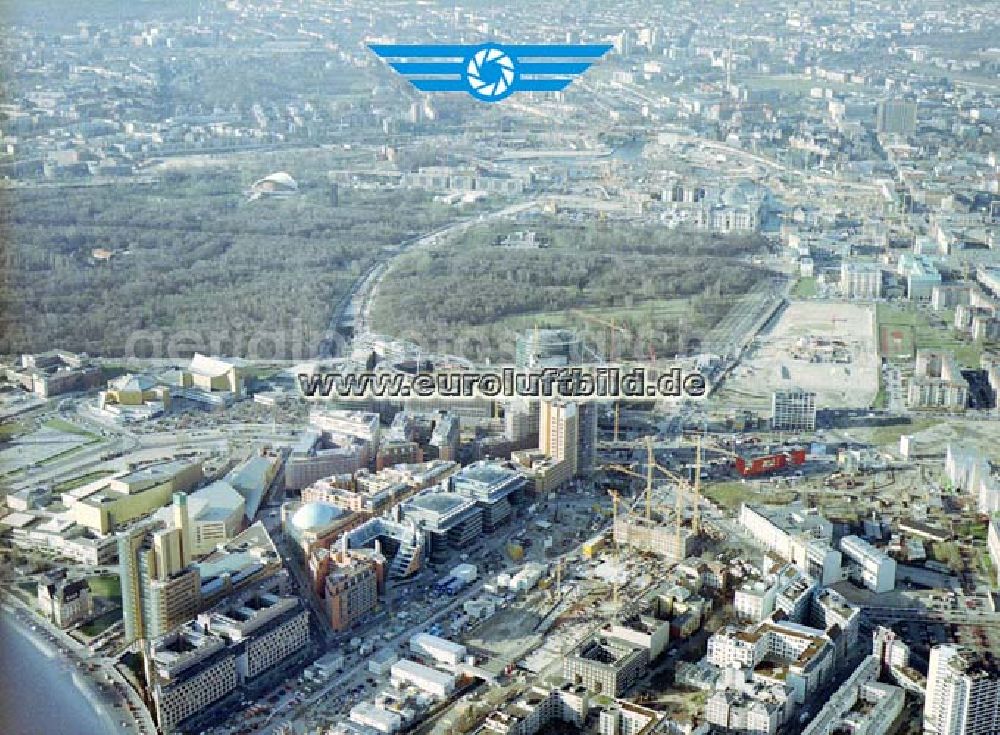 Berlin - Tiergarten from the bird's eye view: Baustellen am Potsdamer Platz.