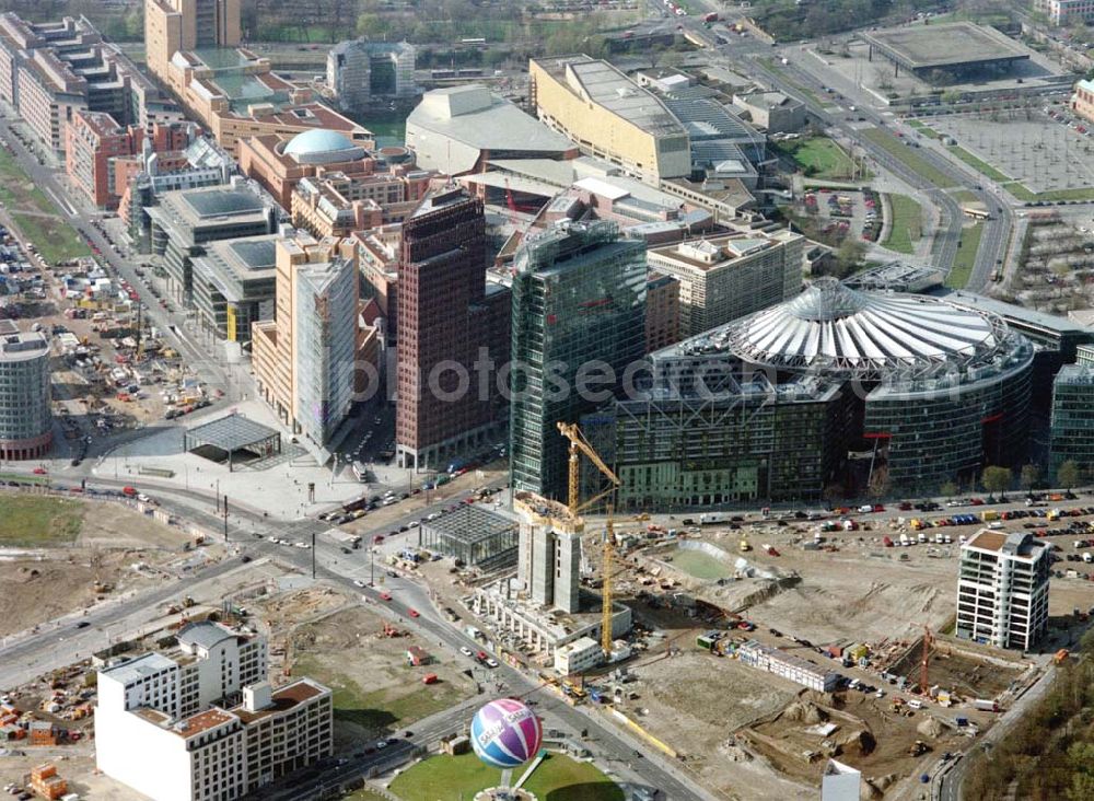 Aerial image Berlin - Tiergarten - Baustellen am Potsdamer Platz mit der Baustelle Beisheim-Center