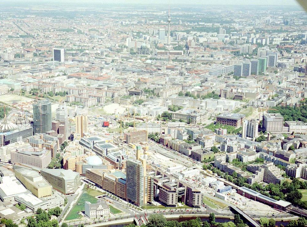 Aerial photograph Berlin - Tiergarten - Baustellen am Potsdamer Platz in Berlin-Tiergarten.