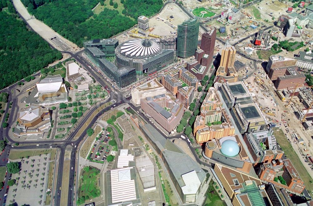 Aerial photograph Berlin Mitte - City partial view the Potsdamer Platz in Berlin's Tiergarten district. With the building in the picture of the Sony Center, the Bahn Tower and the residential and commercial buildings on Potsdamer Platz