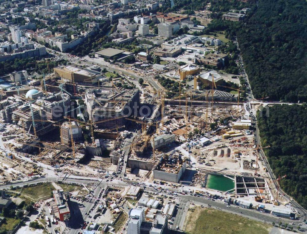 Berlin-Tiergarten from the bird's eye view: 