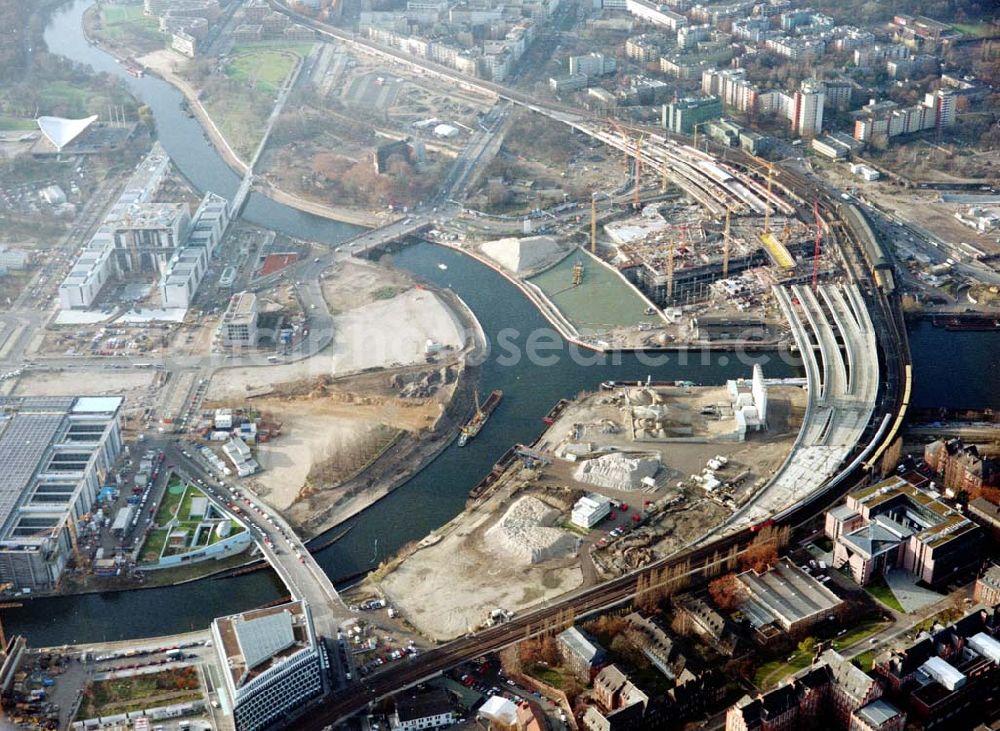 Aerial image Berlin - Baustellen am Regierungsviertel am Spreebogen im Bereich der Kronprinzenbrücke zwischen Mitte und Tiergarten.