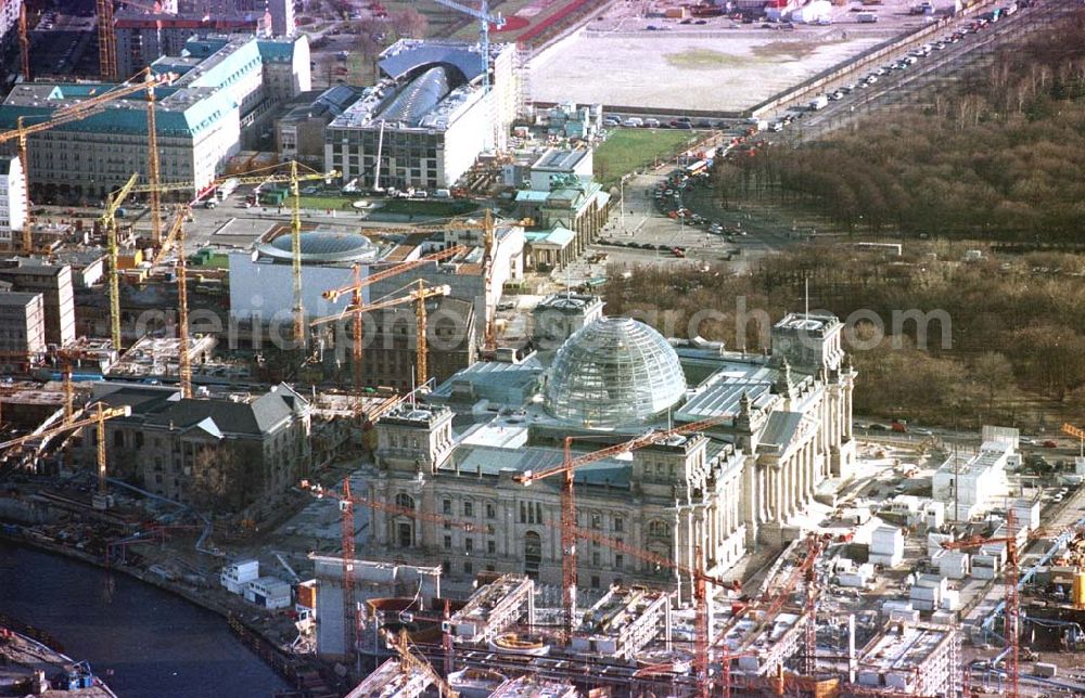 Aerial image Berlin - Tiergarten - Baustellen am Spreebogen / Reichstag in Berlin-Tiergarten.