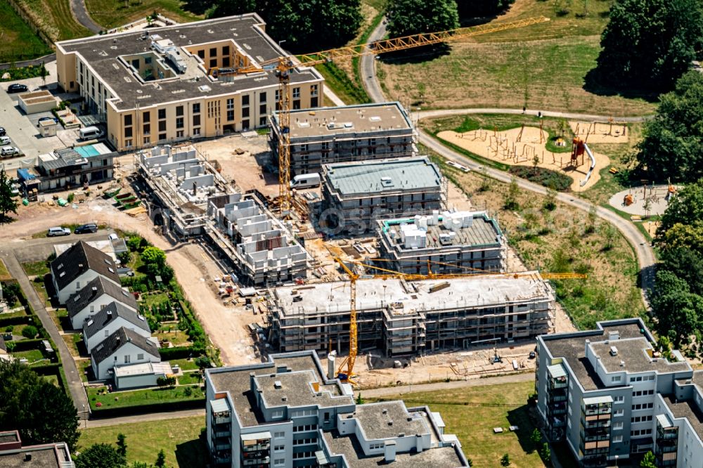 Lahr/Schwarzwald from the bird's eye view: Construction site for City Quarters Building also called betrutes Wohnen on Koenigsberger Ring in Lahr/Schwarzwald in the state Baden-Wurttemberg, Germany