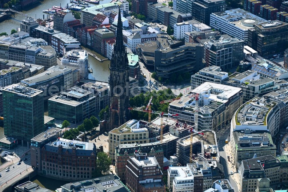 Hamburg from the bird's eye view: Construction site for City Quarters Building BURSTAH on Grosser Burstah in Hamburg, Germany