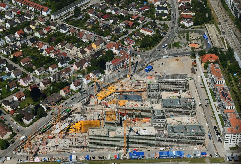 München from the bird's eye view: Construction site for City Quarters Building Meiller Gaerten of Rathgeber AG on Untermenzinger Strasse in Munich in the state Bavaria, Germany