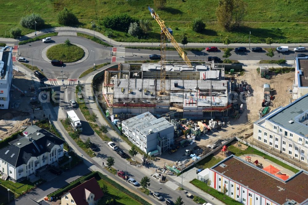 Aerial image Berlin - Construction site for City Quarters Building of the VivaCity project, designed by FUCHSHUBER ARCHITEKTEN GmbH and built by the Condor Wessels Holding GmbH at Eisenhutweg in Berlin, Germany