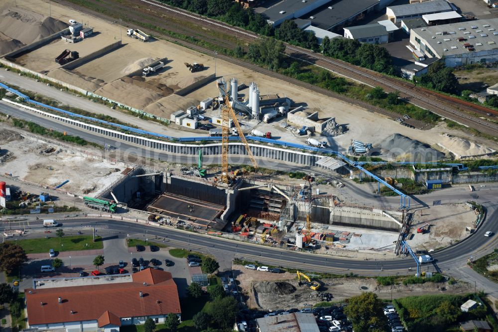 Berlin from the bird's eye view: Civil engineering construction sites for the new construction of the tunnels to extend the city autobahn - federal autobahn BAB A100 in Berlin, Germany