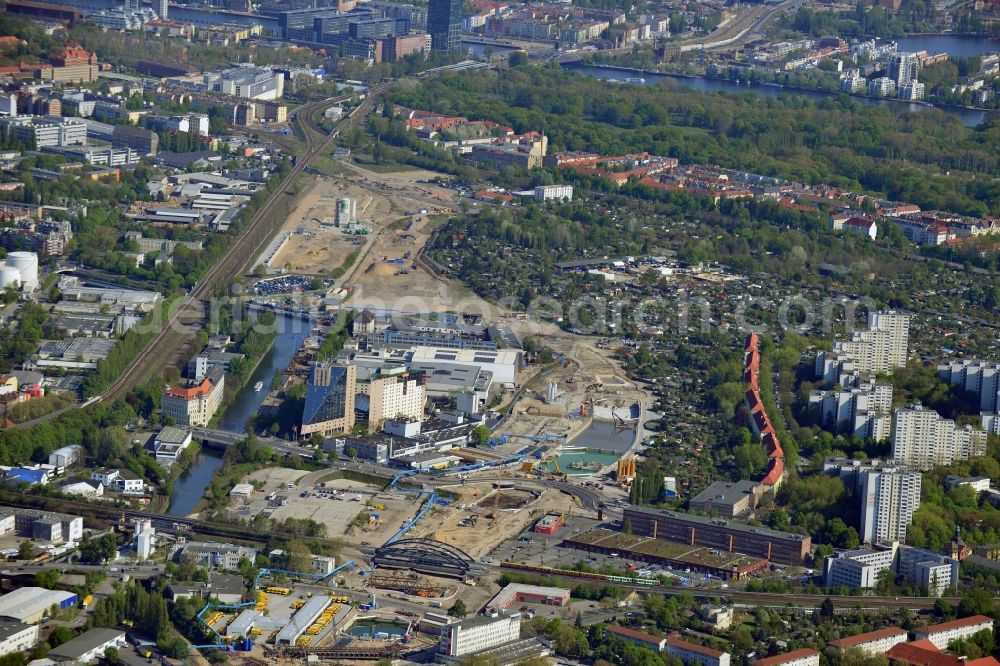 Berlin from above - Civil engineering construction sites for construction of the extension of the urban motorway - Autobahn Autobahn A100 in Berlin Neukoelln