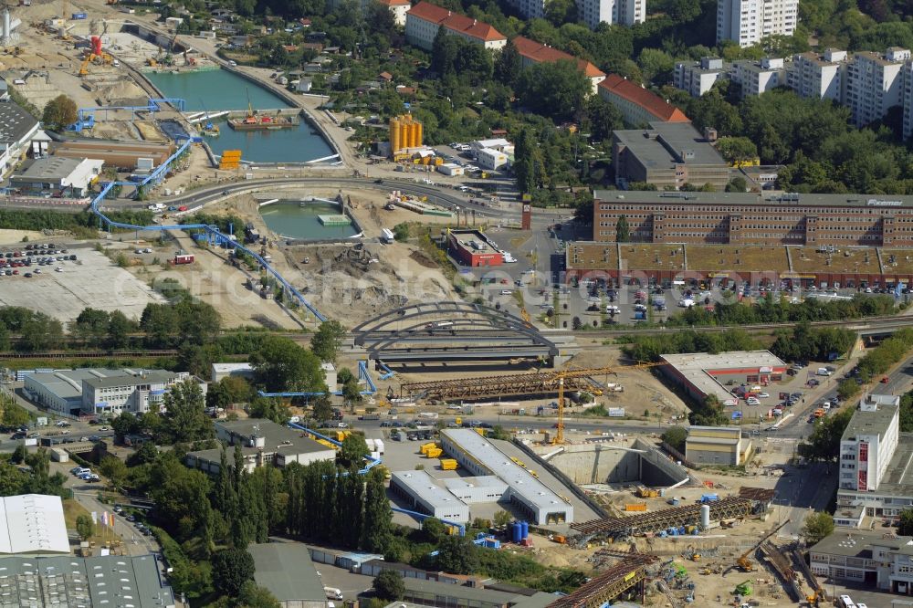 Aerial photograph Berlin - Civil engineering construction sites for construction of the extension of the urban motorway - Autobahn Autobahn A100 in Berlin Neukoelln