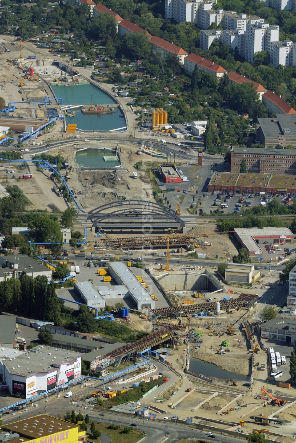 Berlin from the bird's eye view: Civil engineering construction sites for construction of the extension of the urban motorway - Autobahn Autobahn A100 in Berlin Neukoelln