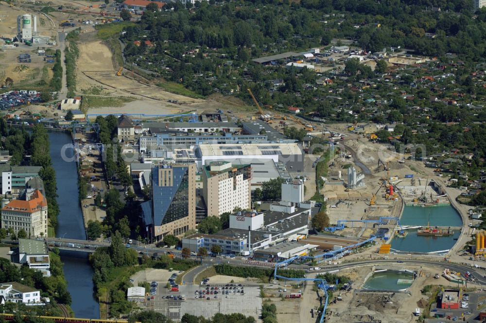 Berlin from above - Civil engineering construction sites for construction of the extension of the urban motorway - Autobahn Autobahn A100 in Berlin Neukoelln