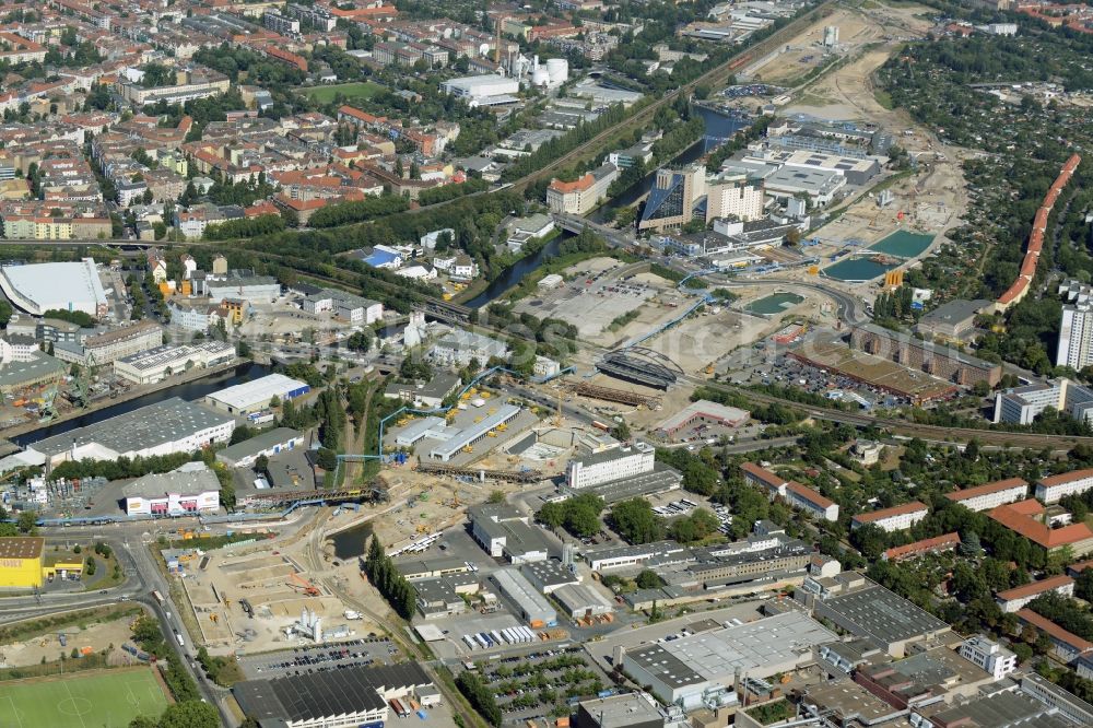 Aerial image Berlin - Civil engineering construction sites for construction of the extension of the urban motorway - Autobahn Autobahn A100 in Berlin Neukoelln