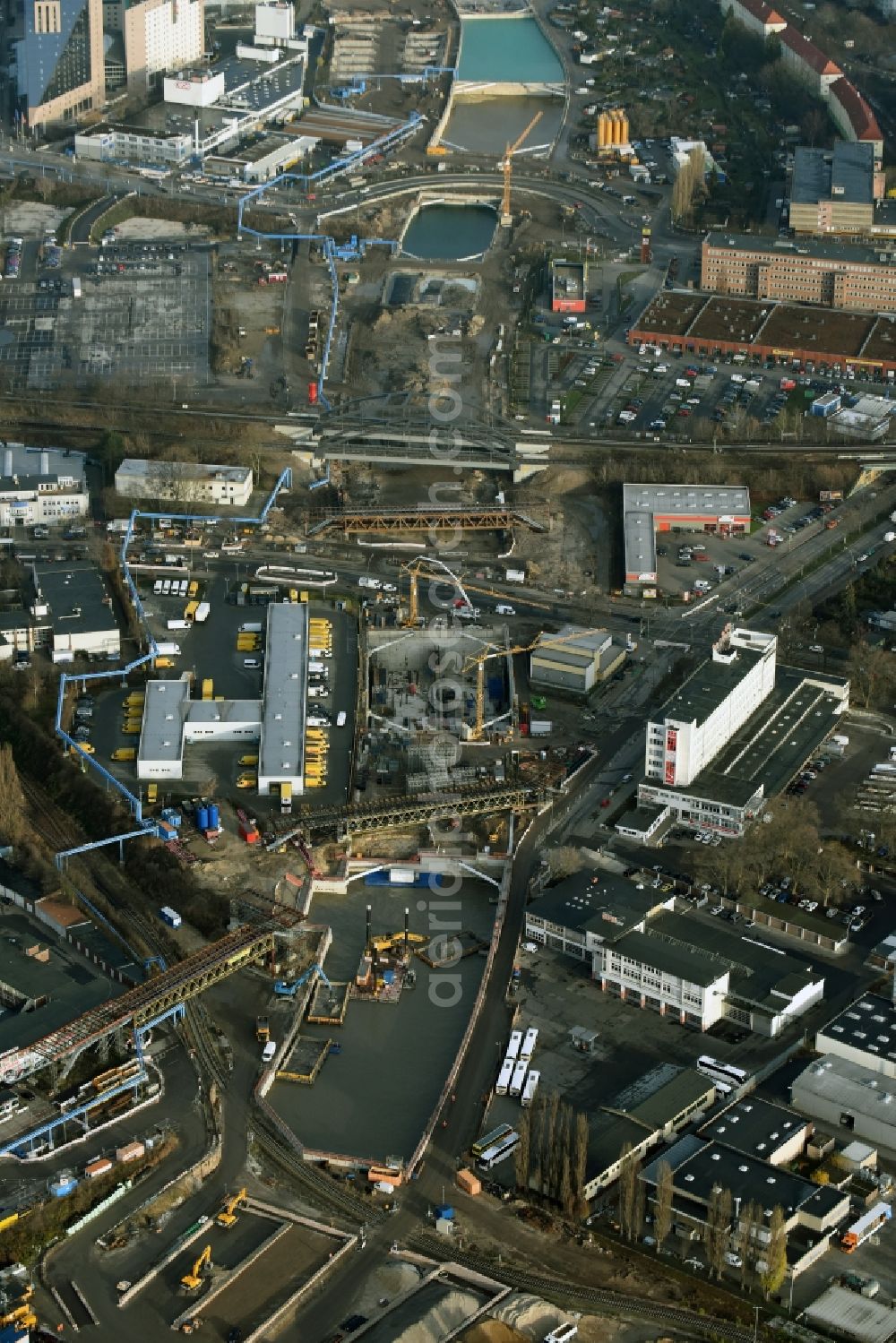 Berlin from above - Civil engineering construction sites for construction of the extension of the urban motorway - Autobahn Autobahn A100 in Berlin Neukoelln