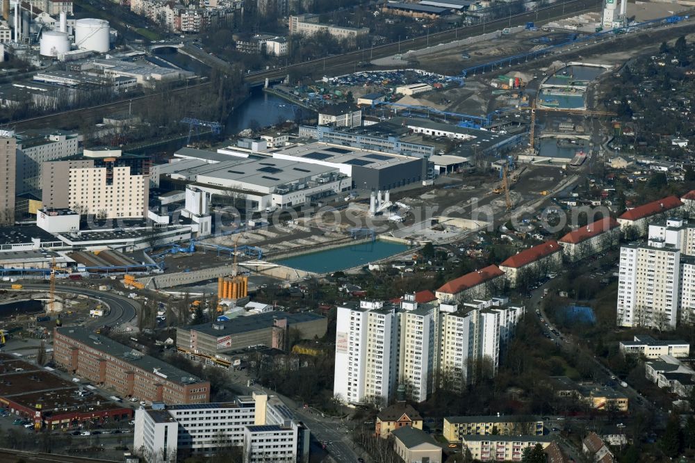 Aerial image Berlin - Civil engineering construction sites for construction of the extension of the urban motorway - Autobahn Autobahn A100 in Berlin Neukoelln