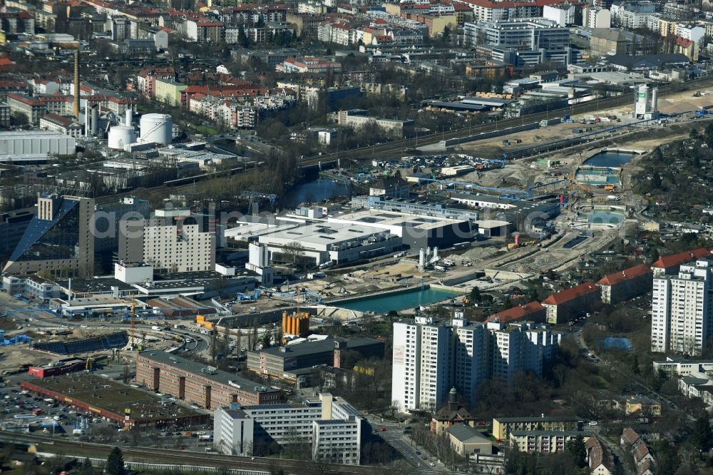 Berlin from the bird's eye view: Civil engineering construction sites for construction of the extension of the urban motorway - Autobahn Autobahn A100 in Berlin Neukoelln