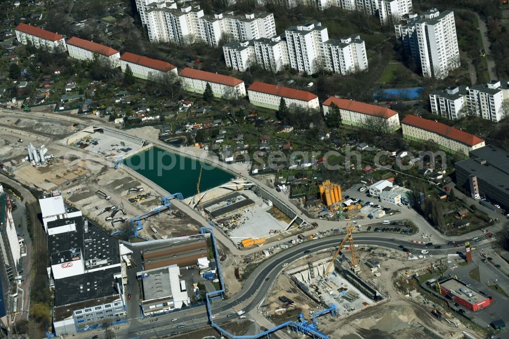 Aerial photograph Berlin - Civil engineering construction sites for construction of the extension of the urban motorway - Autobahn Autobahn A100 in Berlin Neukoelln