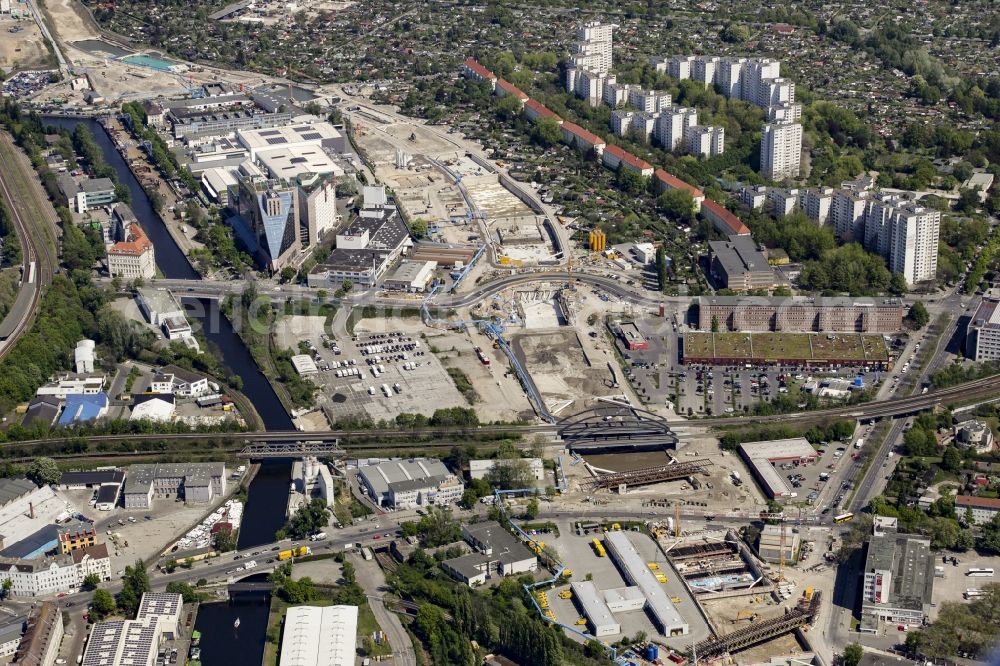 Berlin from the bird's eye view: Civil engineering construction sites for construction of the extension of the urban motorway - Autobahn Autobahn A100 in Berlin Neukoelln