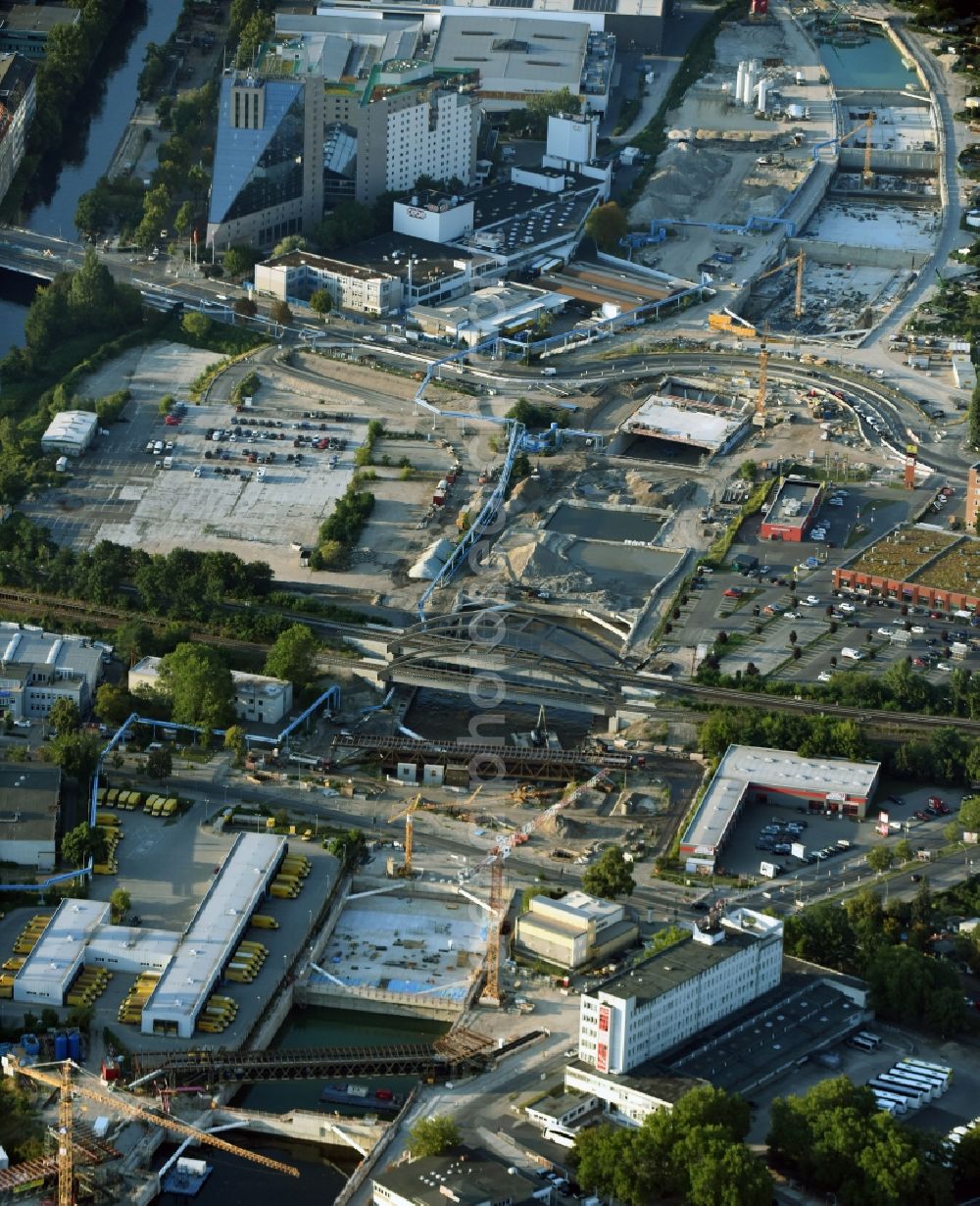 Aerial image Berlin - Civil engineering construction sites for construction of the extension of the urban motorway - Autobahn Autobahn A100 in Berlin Neukoelln