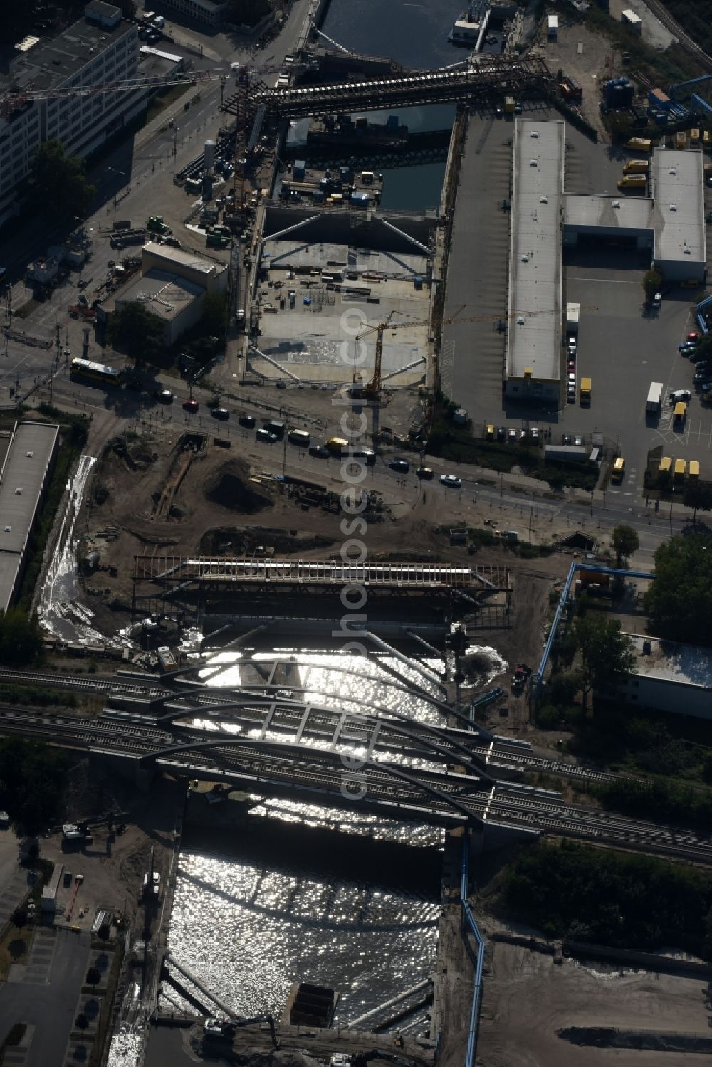 Aerial image Berlin - Civil engineering construction sites for construction of the extension of the urban motorway - Autobahn Autobahn A100 in Berlin Neukoelln