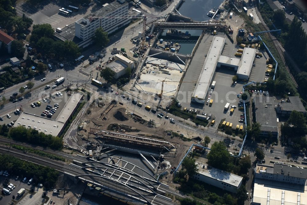 Berlin from above - Civil engineering construction sites for construction of the extension of the urban motorway - Autobahn Autobahn A100 in Berlin Neukoelln